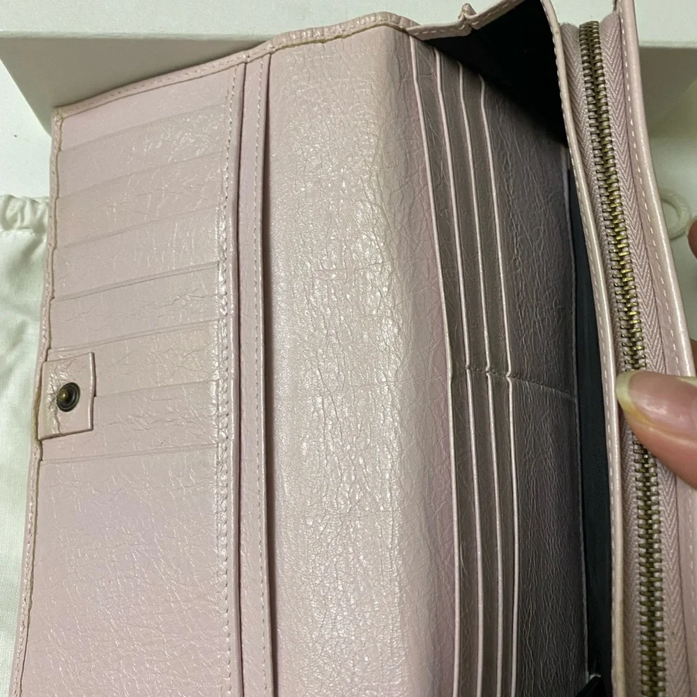 FLASH SALE! 🥳 Balenciaga Long Leather Wallet. Light Blush Pink/Nude. - Picture 4 of 16